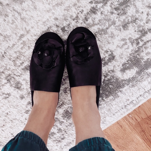 🎉SOLD Chanel 17K flower leather CC loafers flats - Picture 8 of 9